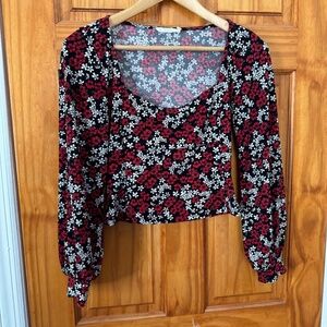 LUSH Nordstrom long sleeve cropped top